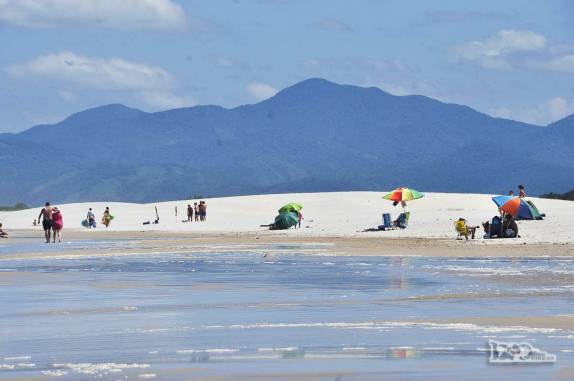 A praia da Guarda do Embaú, litoral sul de Santa Catarina